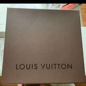 Louis Vuitton box